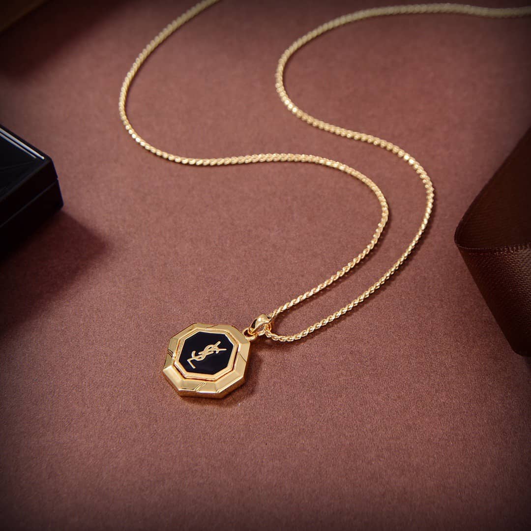 Knockoff Y51 Logo Necklace