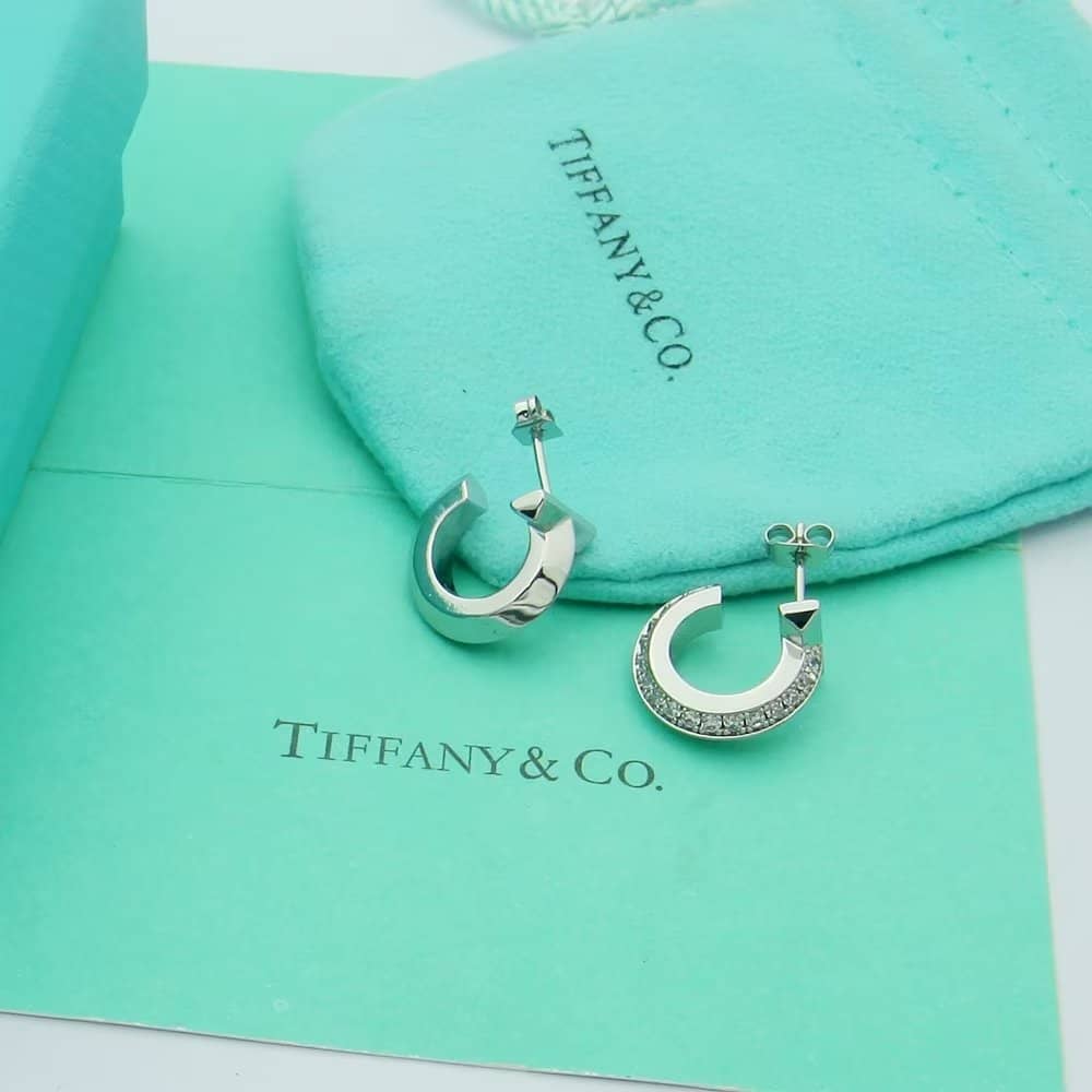 7 Star T*f*ny Earring