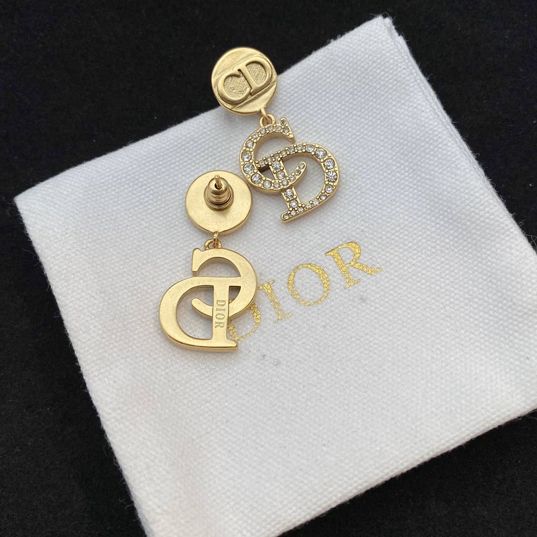 Top Quality Chr1st1an D10r Earring