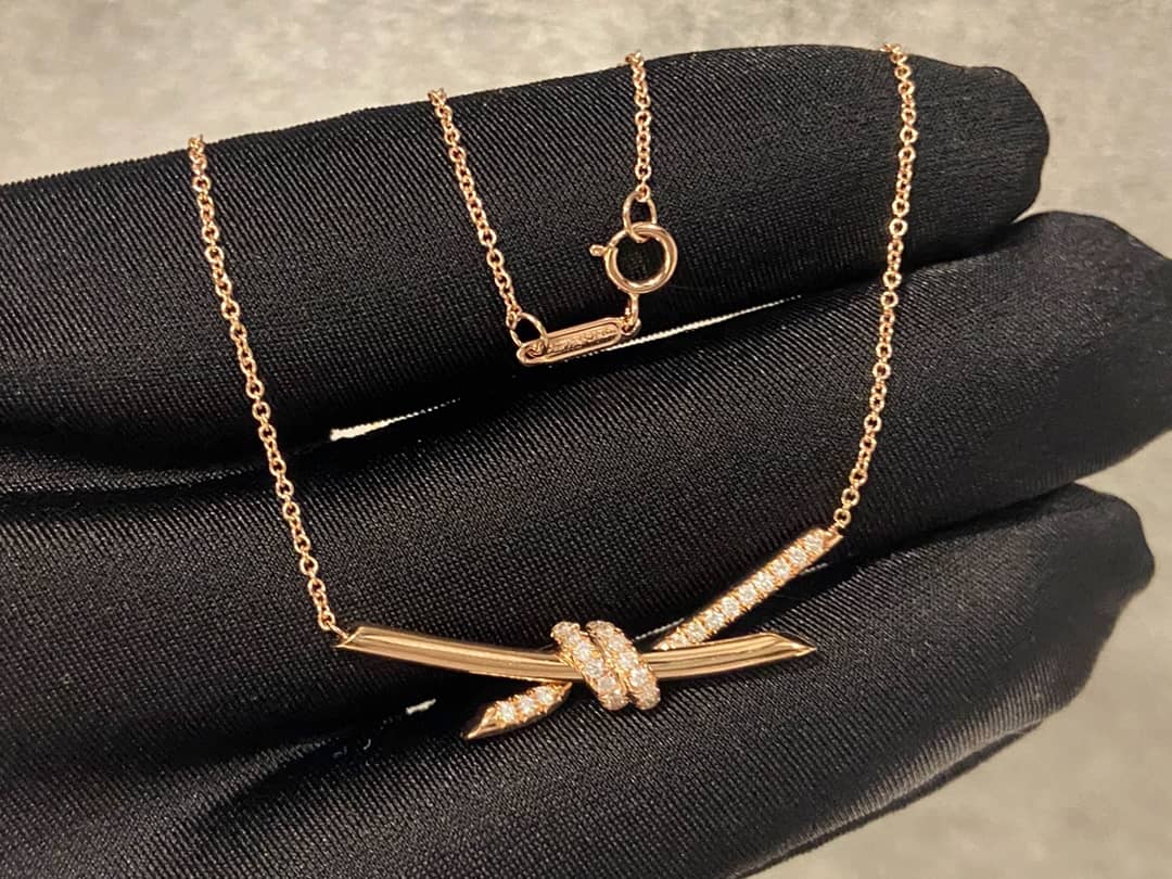 7 Star T*f*ny Necklace