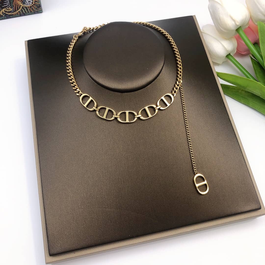 Chr1st1an D10r Necklace First Copy