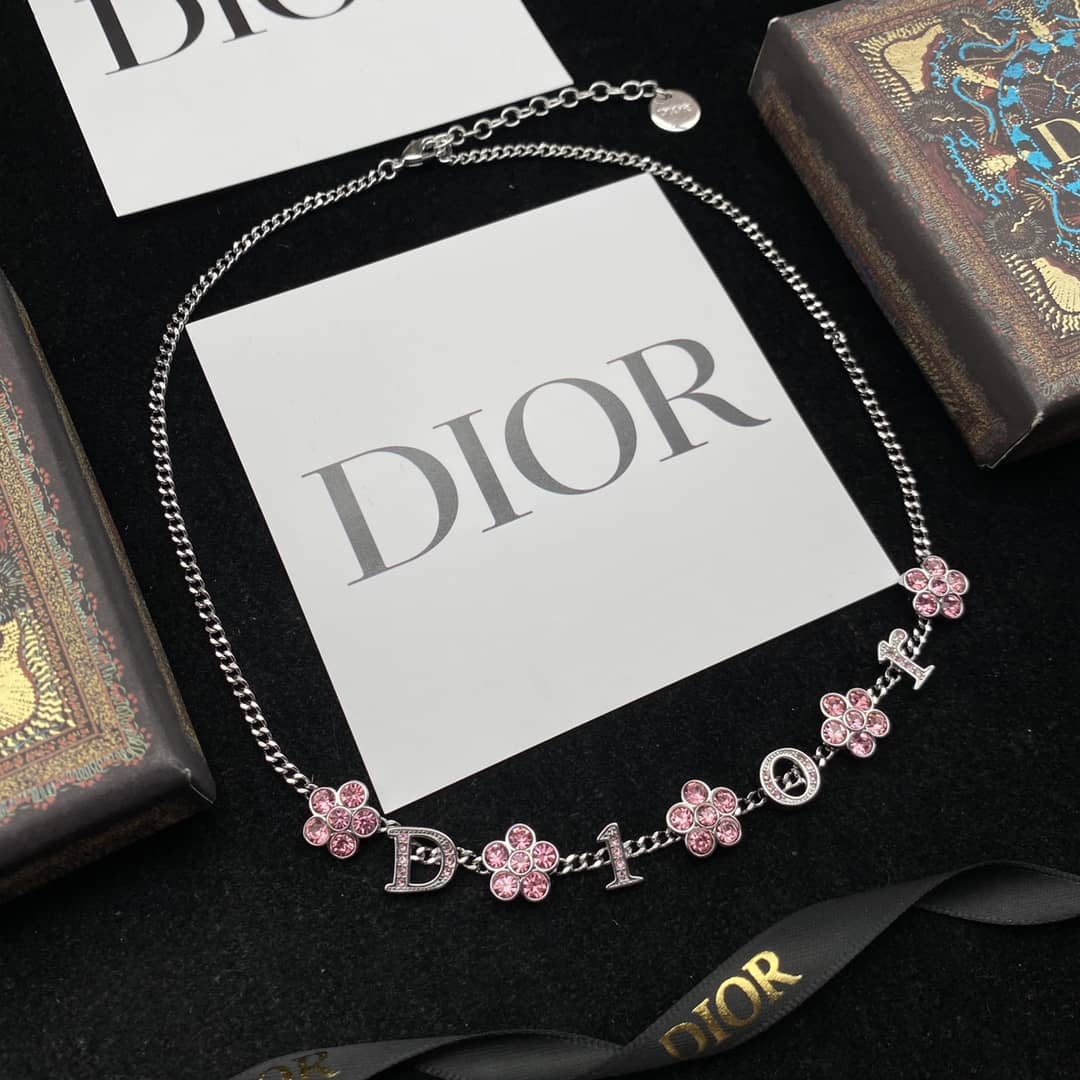 Top Quality Chr1st1an D10r Necklace