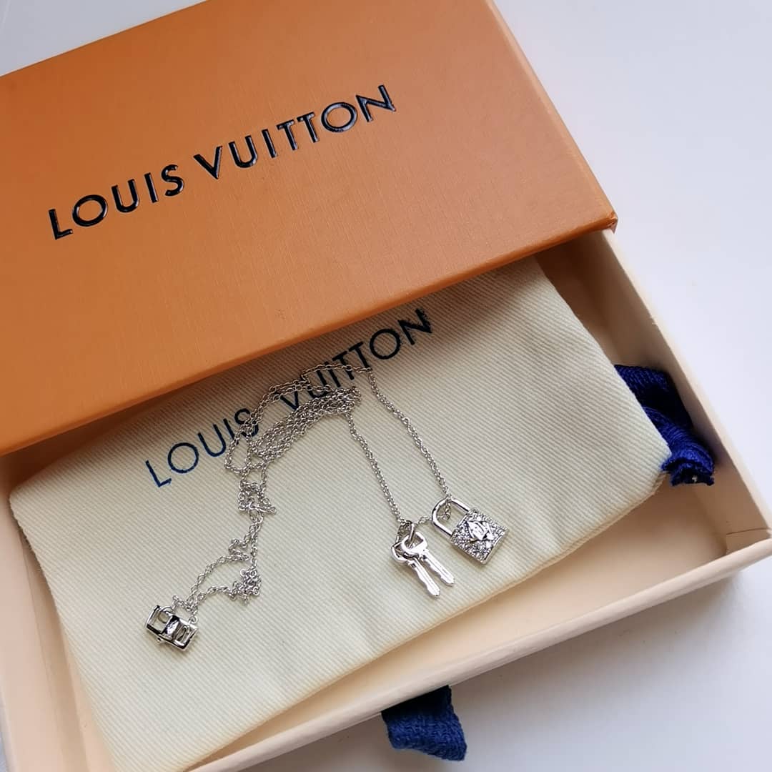 L0vis Vvtt0n Necklace For Sale