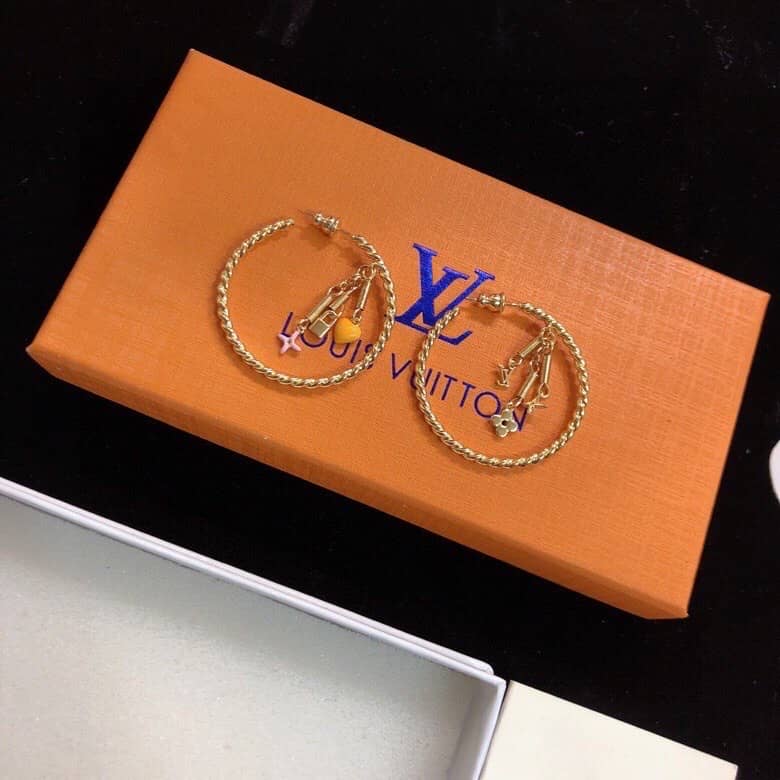 Top Quality L0vis Vvtt0n Earring