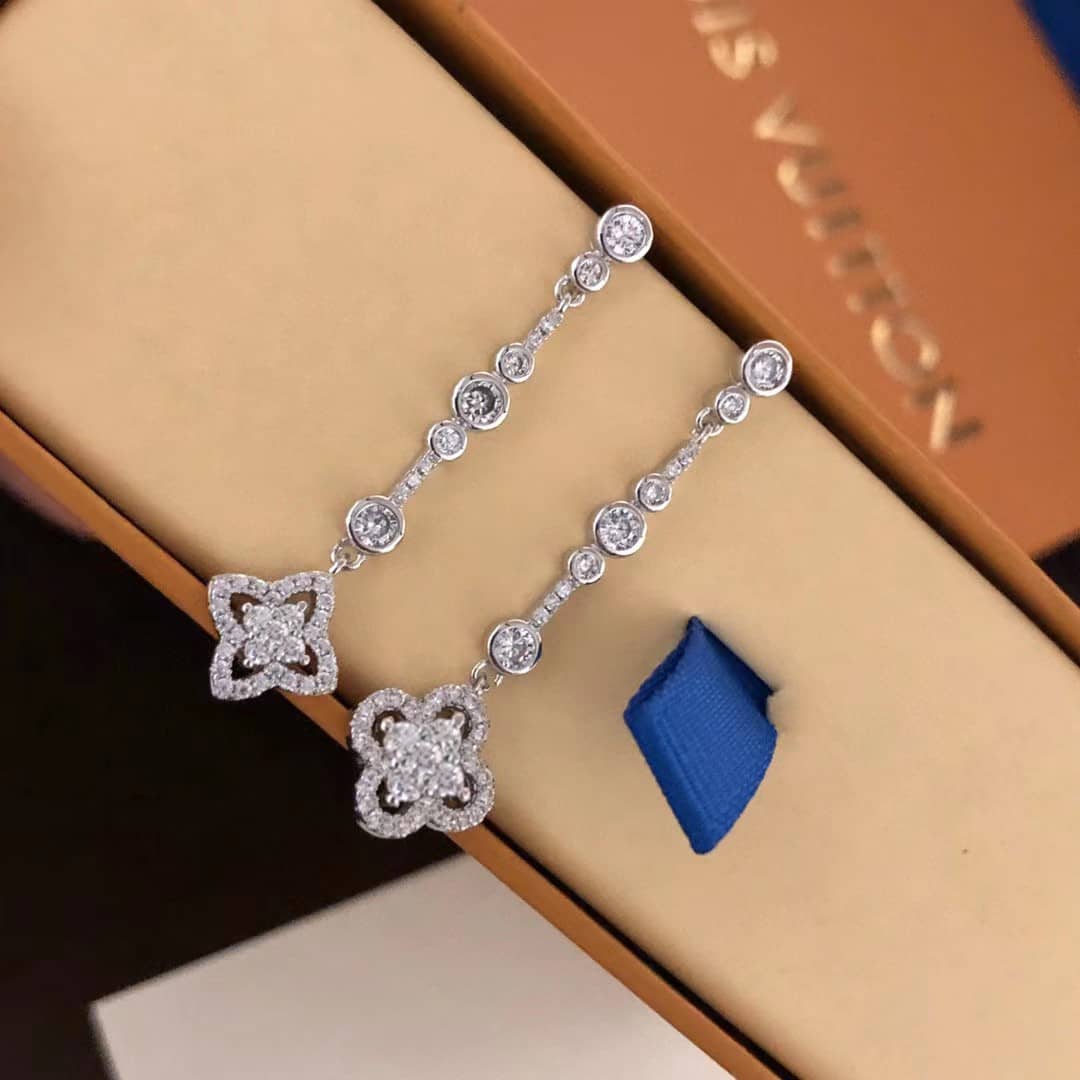 Luxury L0vis Vvtt0n Classic AAA+ Earring