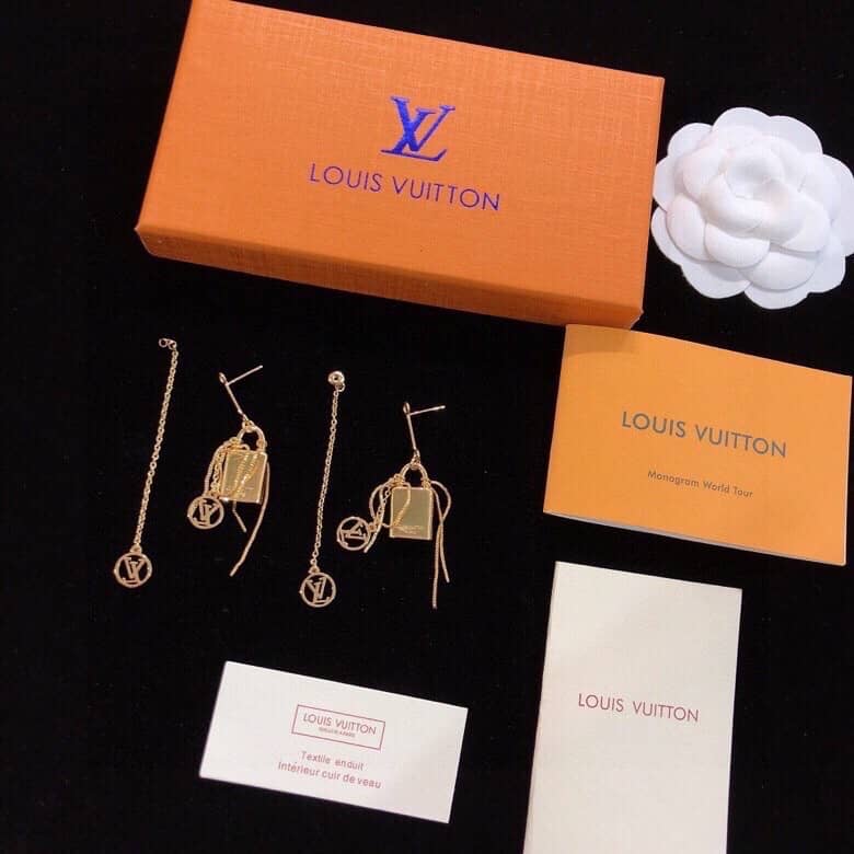 L0vis Vvtt0n Earring Copy