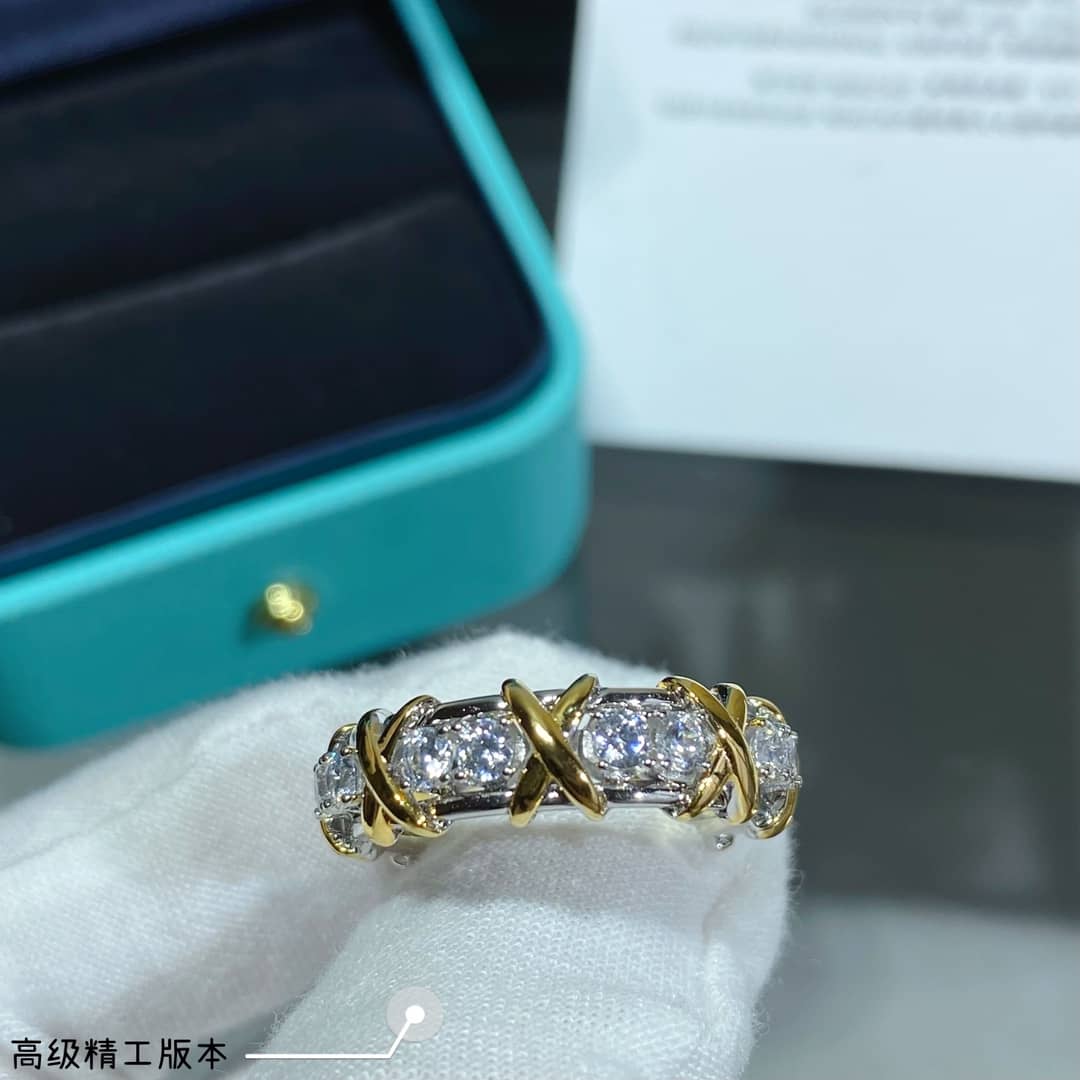High Quality T*f*ny Ring
