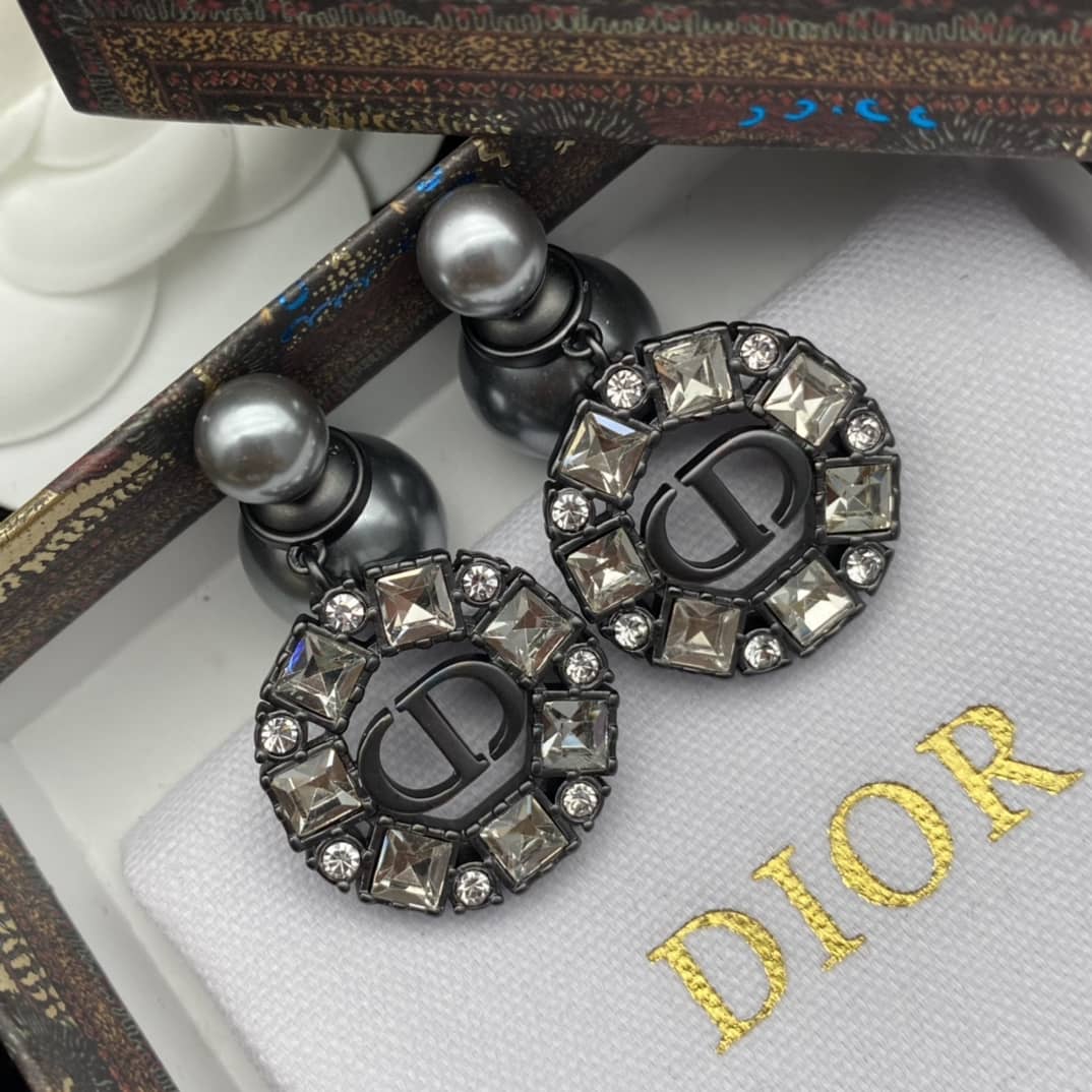 Luxury Chr1st1an D10r Classic AAA+ Earring