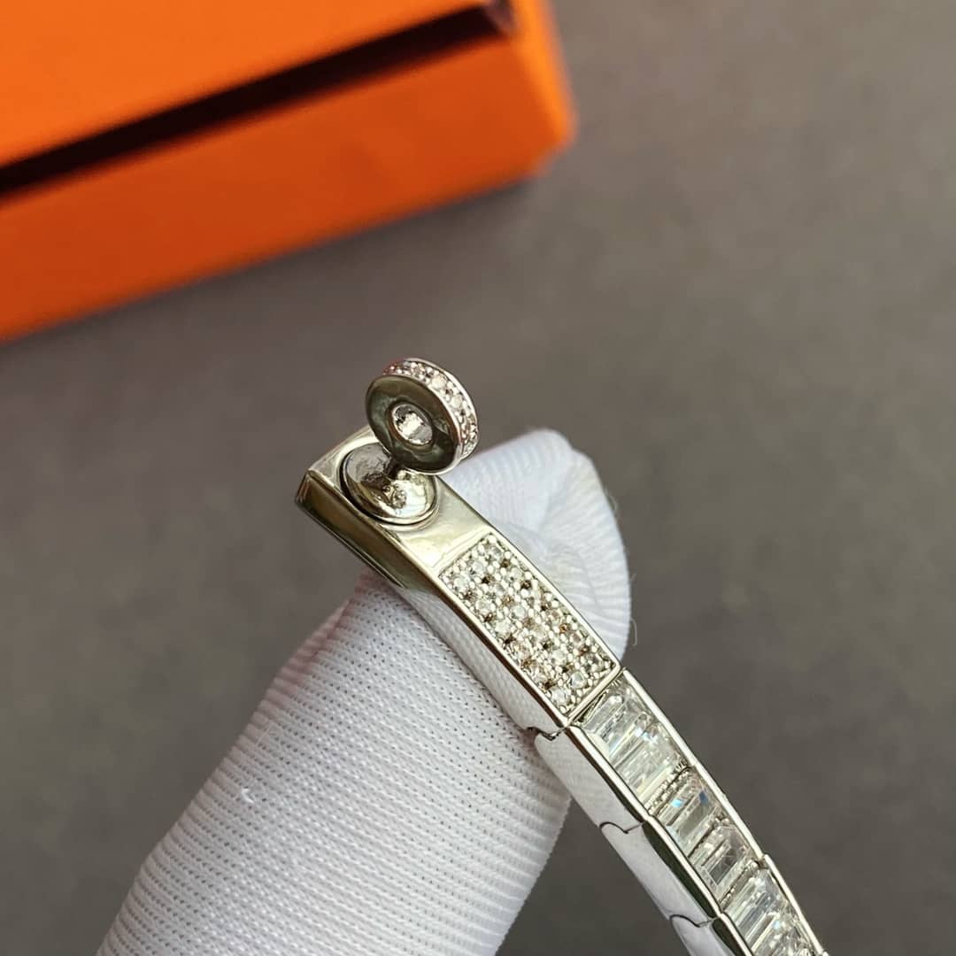 H**me5 Bracelet First Copy