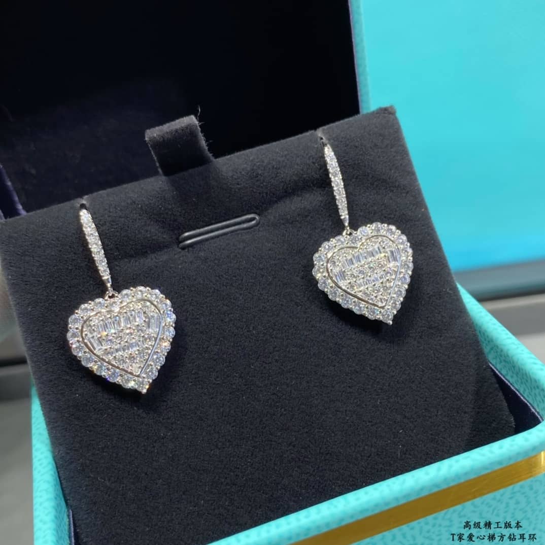 7 Star T*f*ny Earring