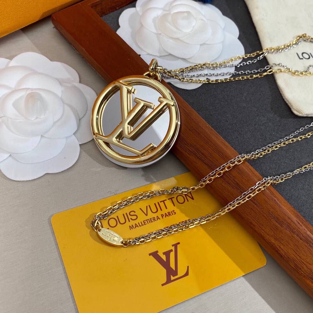 Wholesale L0vis Vvtt0n AAA+ Necklace