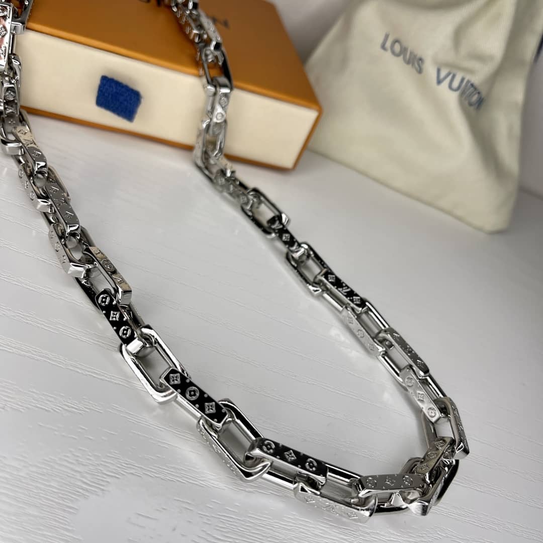 Best L0vis Vvtt0n Classic Necklace