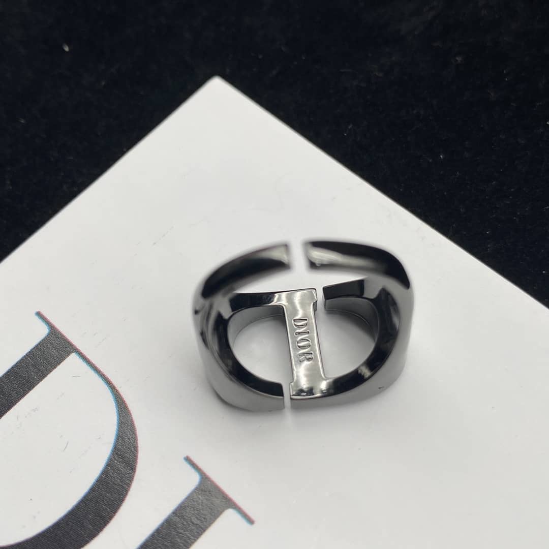 7 Star Chr1st1an D10r Ring