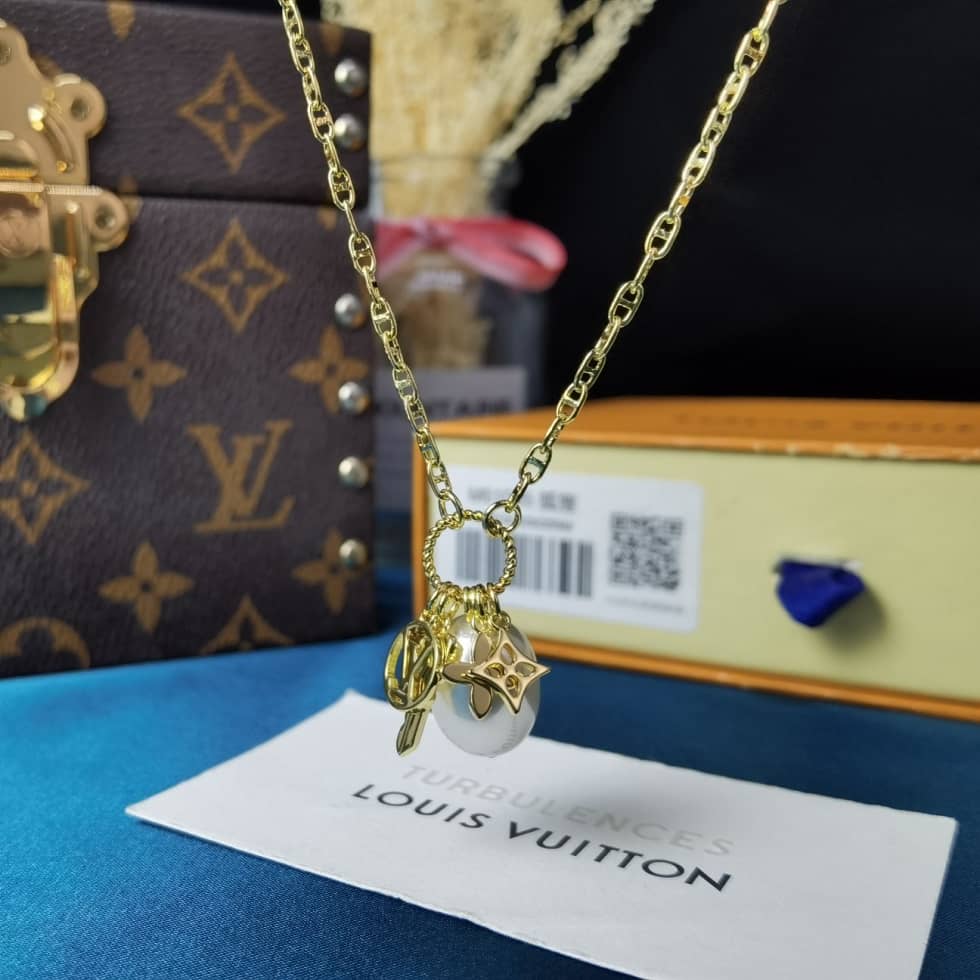 Replica L0vis Vvtt0n Necklace