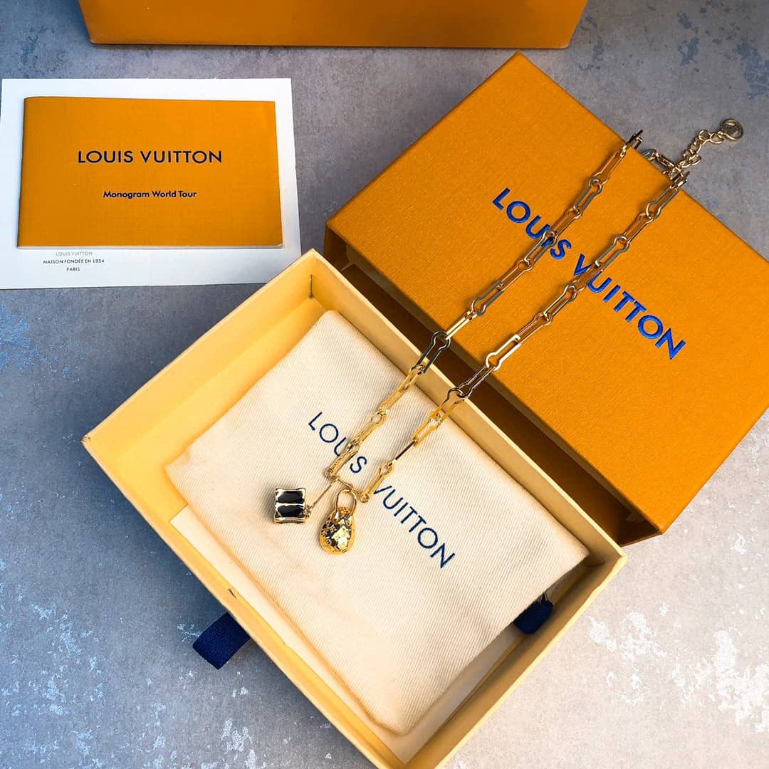 L0vis Vvtt0n Necklace First Copy