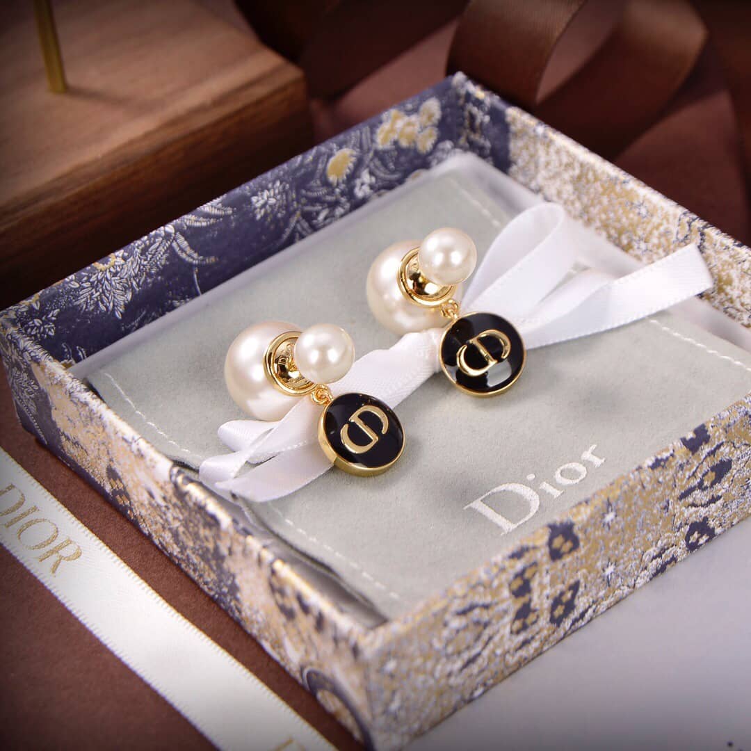 Chr1st1an D10r Earring Copy