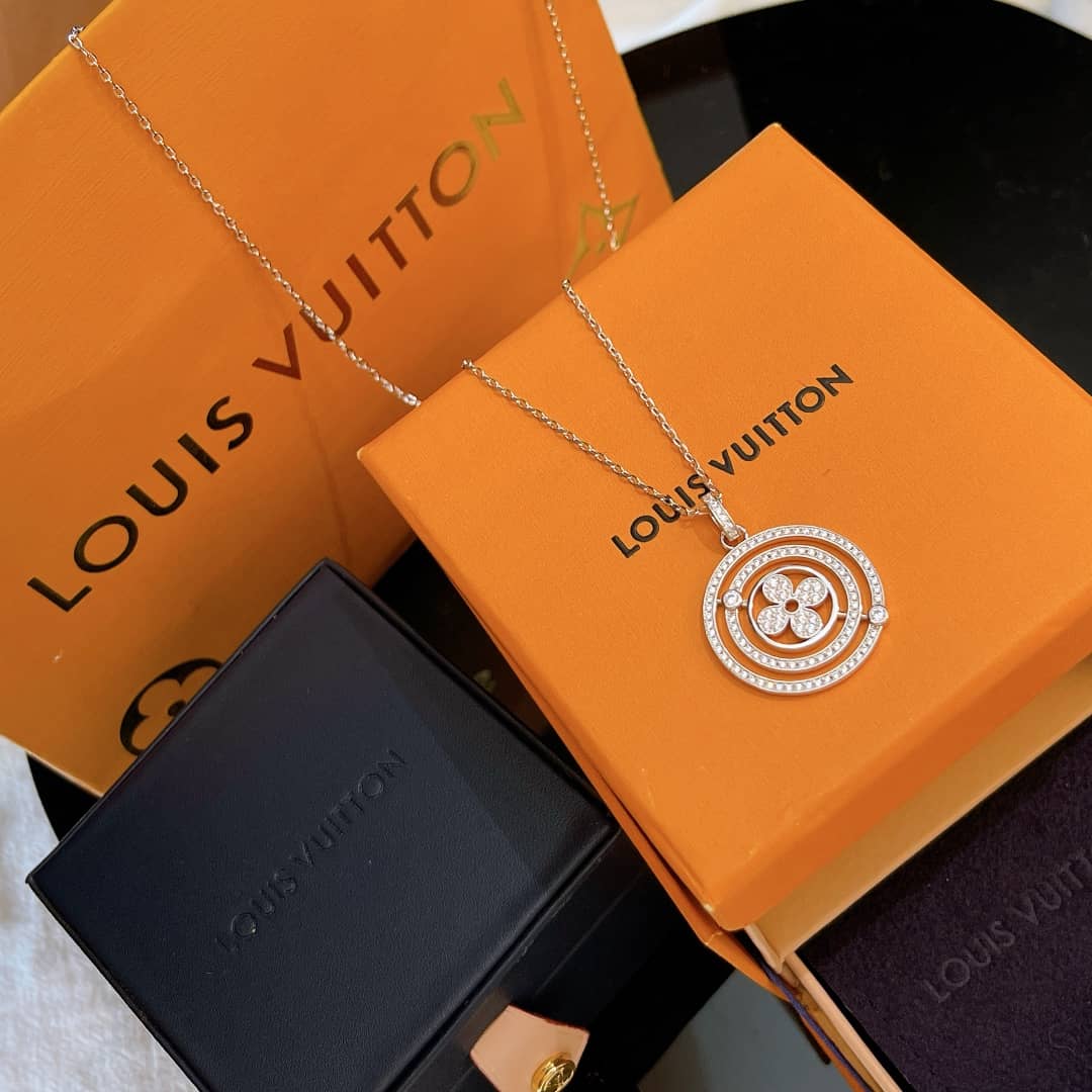L0vis Vvtt0n Necklace Copy