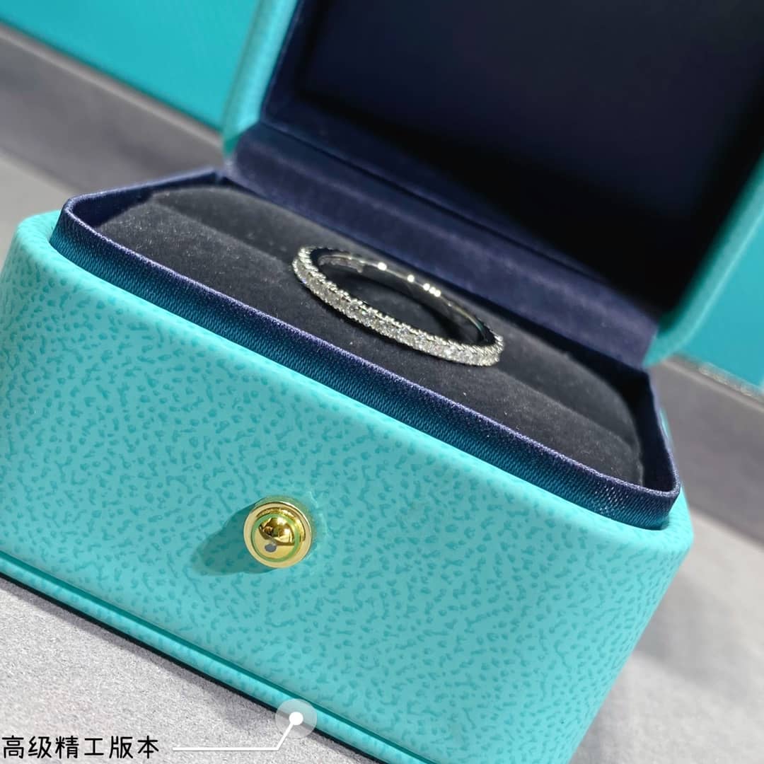 Luxury T*f*ny Classic AAA+ Ring