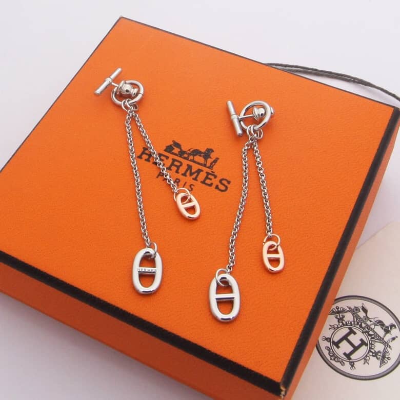 Fake L0vis Vvtt0n Logo Earring
