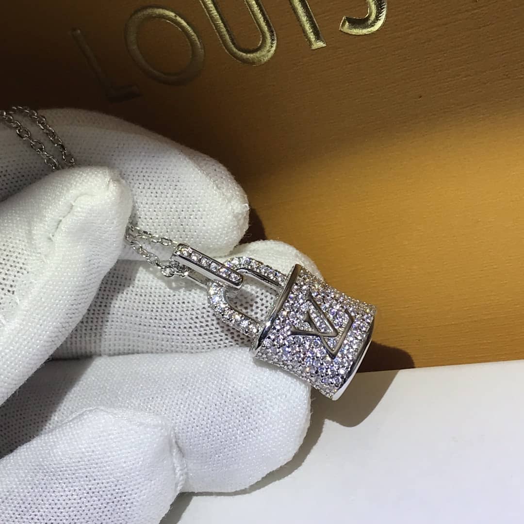 L0vis Vvtt0n Necklace Copy
