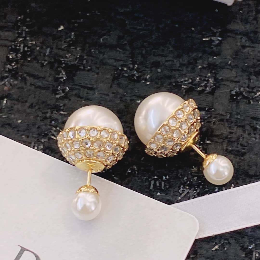 High Quality Chr1st1an D10r Earring