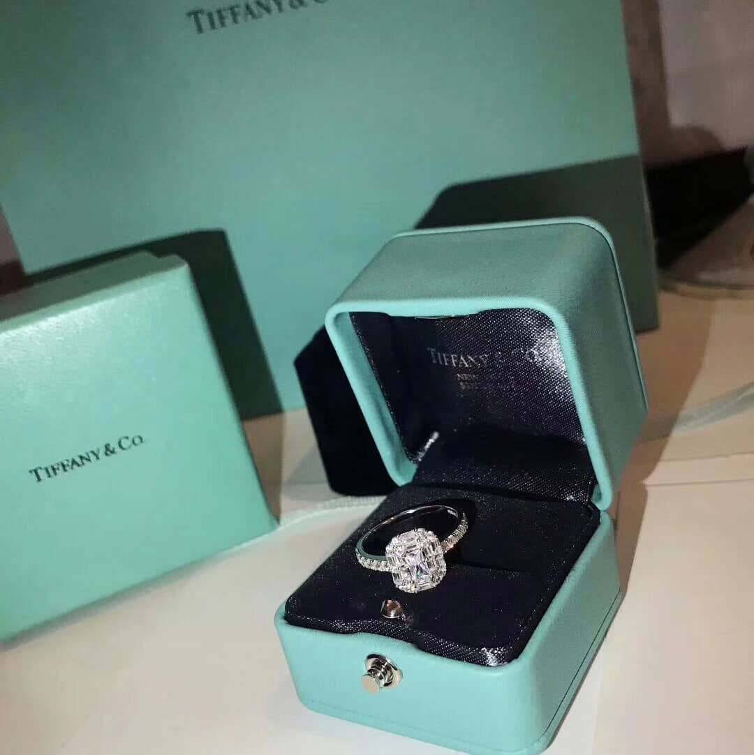 Fake T*f*ny Logo Ring