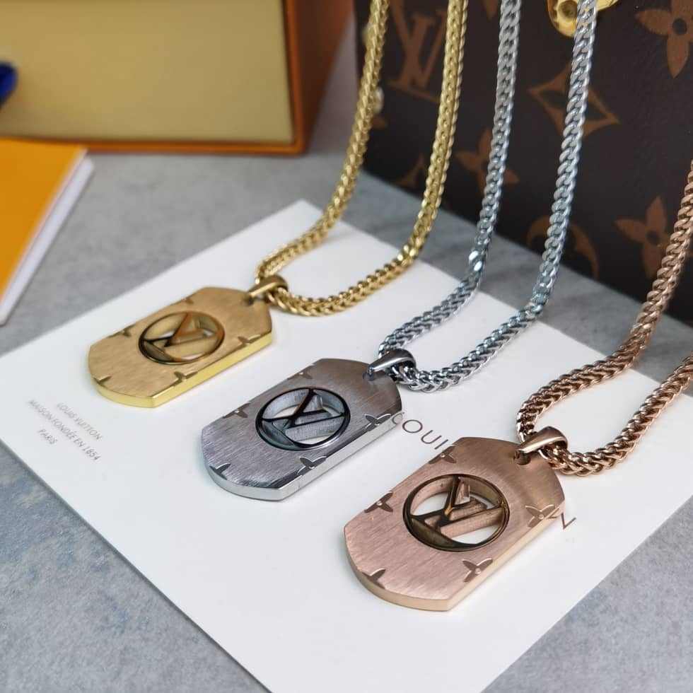 Wholesale L0vis Vvtt0n AAA+ Necklace