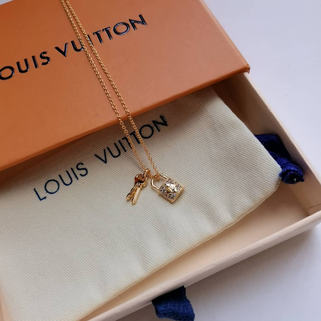 L0vis Vvtt0n Necklace For Sale