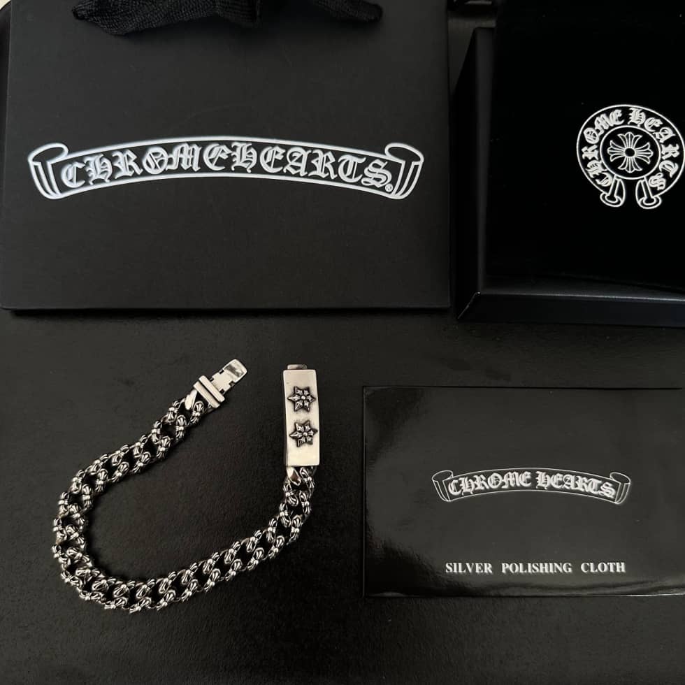 Wholesale Ch*0me He**ts Logo Bracelet