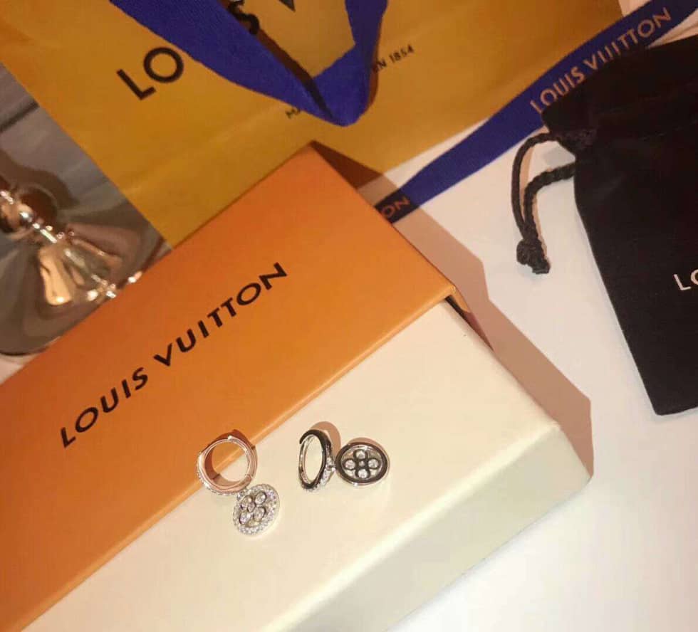 High Quality L0vis Vvtt0n Earring