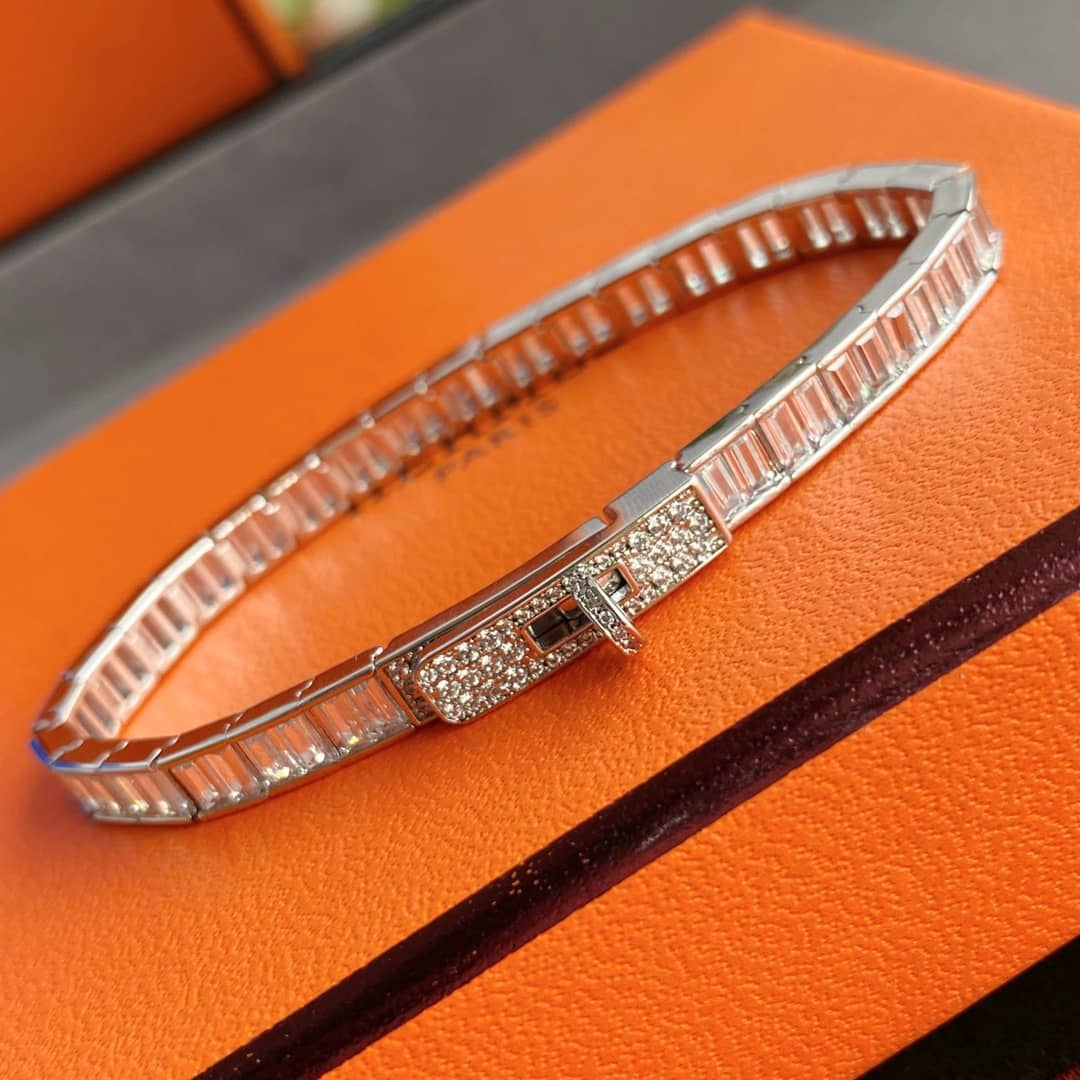 H**me5 Bracelet First Copy