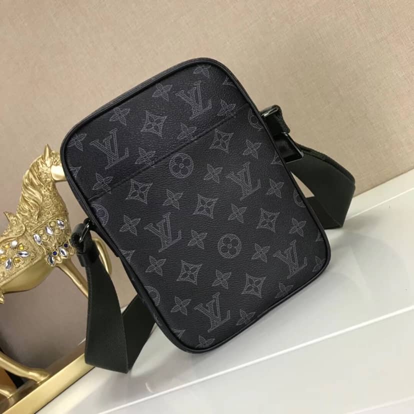 l0vis vvtt0n monogram eclipse danube pm u1u1enne replica shoulder bag m43677