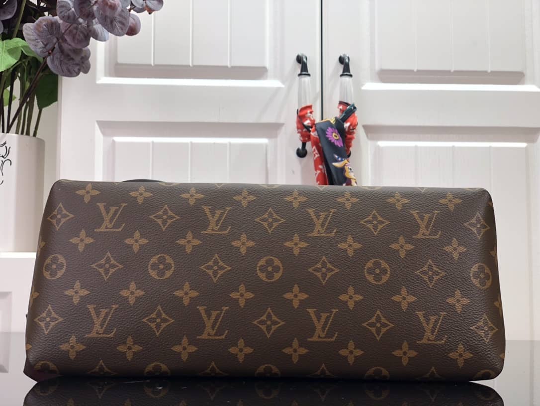 L0vis Vvtt0n Beaubourg MM Bag Monogram Canvas Replica M43953