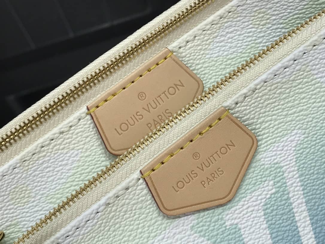 L0vis Vvtt0n Monogram Canvas Pochette Multi Replica Crossbodybag M57633