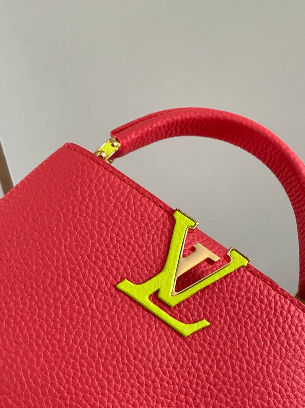 L0vis Vvtt0n Capucines Mini M59440 Replica Shoulder Bag