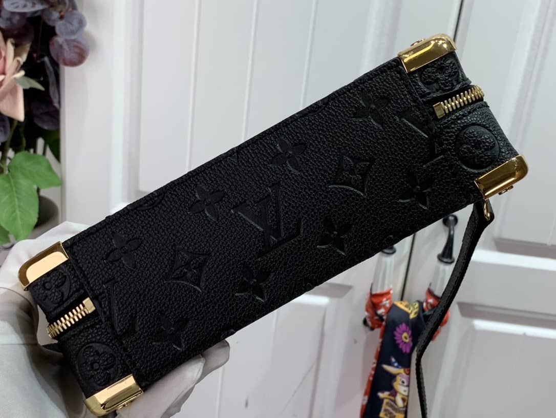 L0vis Vvtt0n X NBA Handle Trunk Ball Grain Leather Replica Crossbody Bag M57971