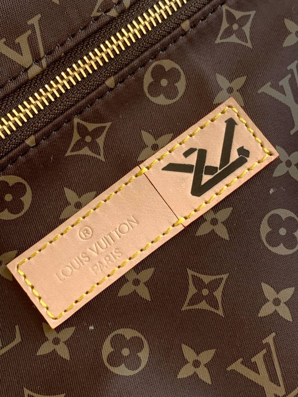L0vis Vvtt0n Onthego GM Nylon Monogram Pilow Giant Beige M59007 Replica Tote