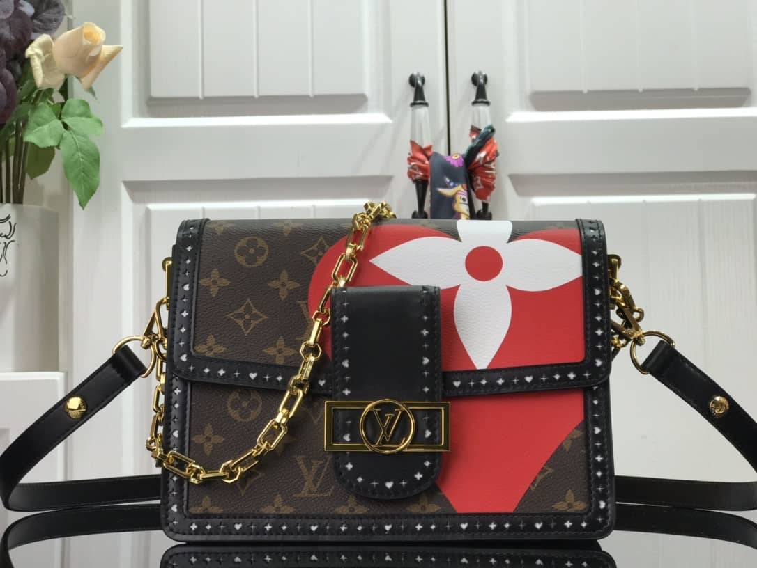 L0vis Vvtt0n Game On Dauphine MM Replica Bag M57448