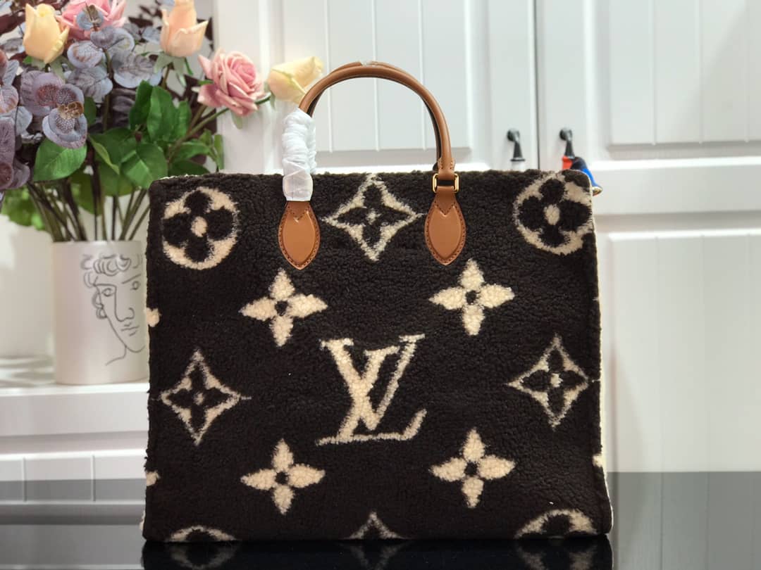L0vis Vvtt0n Onthego Teddy Shearling Limited GM Tote Replica Black M55421