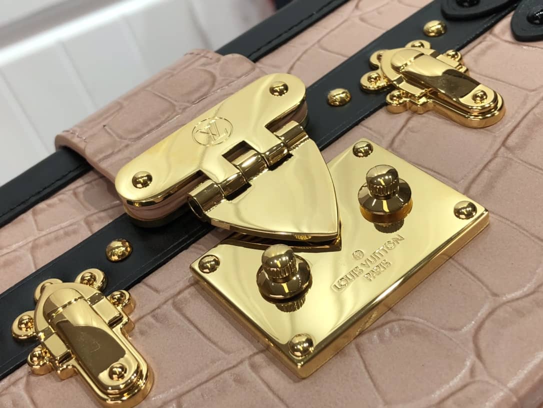 L0vis Vvtt0n Petite Malle Brilliant Alligator Leather Replica Handbag Pink N93817