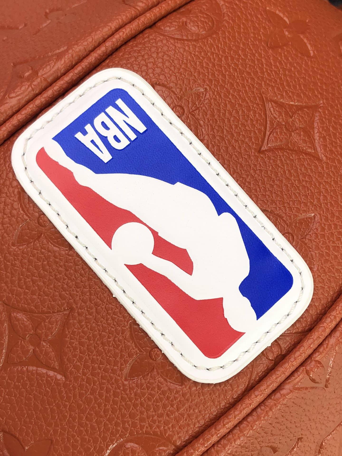 L0vis Vvtt0n x NBA Ball-in Basket Monogram Replica Shoulder Bag M57974