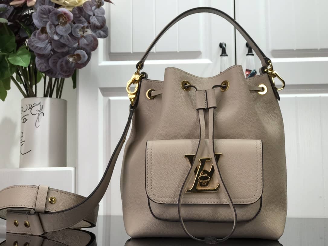 L0vis Vvtt0n Lockme Replica Bucket Bag Gray M57688