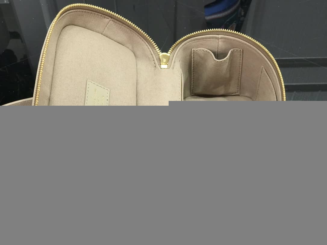 L0vis Vvtt0n Monogram Empreinte Vanity PM Tourterelle Replica Shoulder Bag M45608