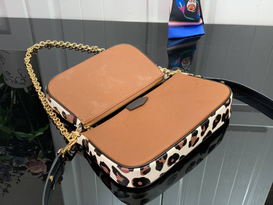 L0vis Vvtt0n Pochette Monogram Empreinte Cowhide Leather Replica Crossbody Bag M45777