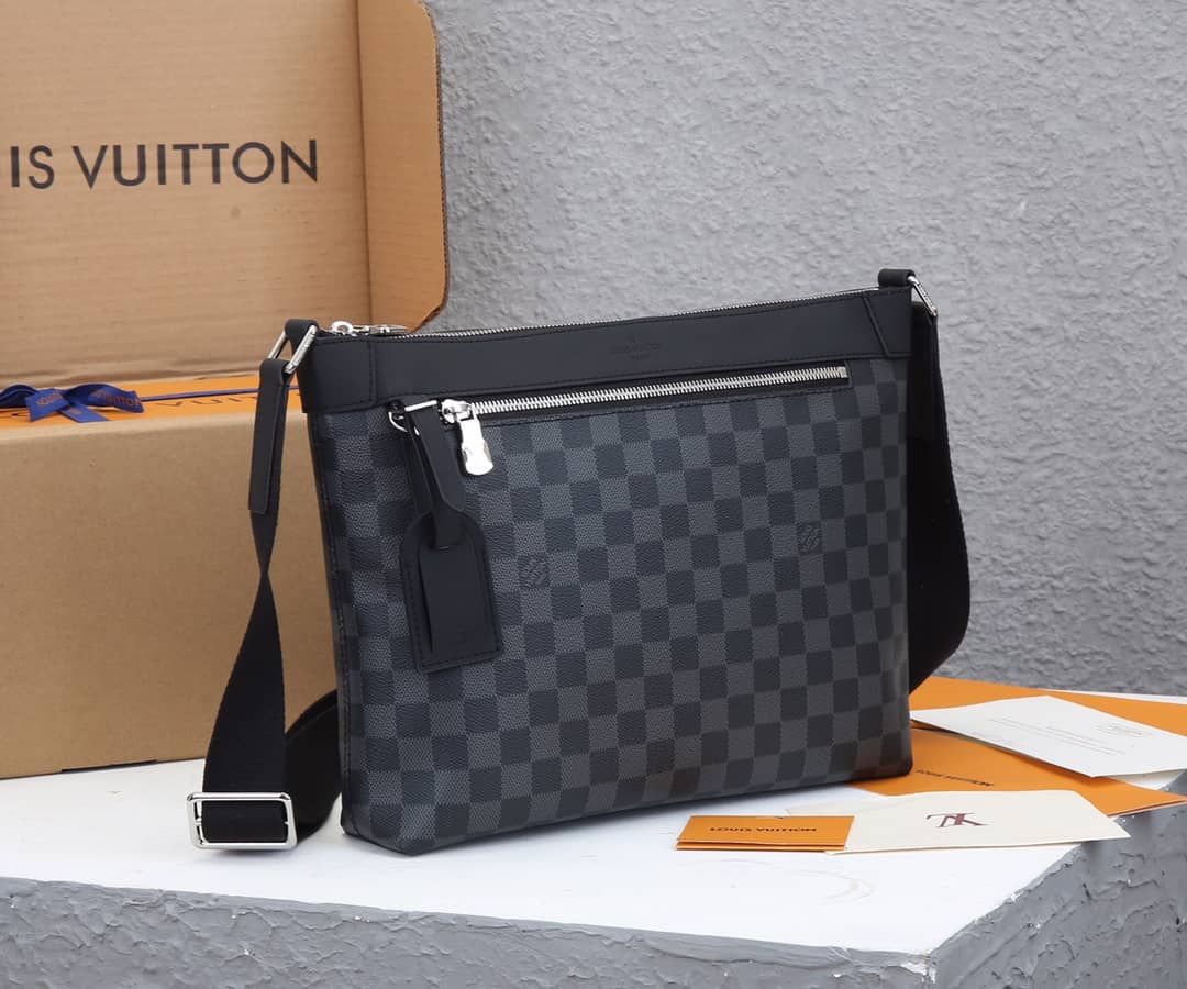 L0vis Vvtt0n Mick PM Replica Crossbody Bag Black N40003