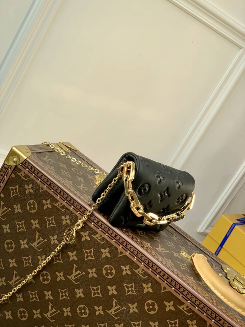 L0vis Vvtt0n Beltbag Coussin Cruise M81125 Replica Crossbody Bag