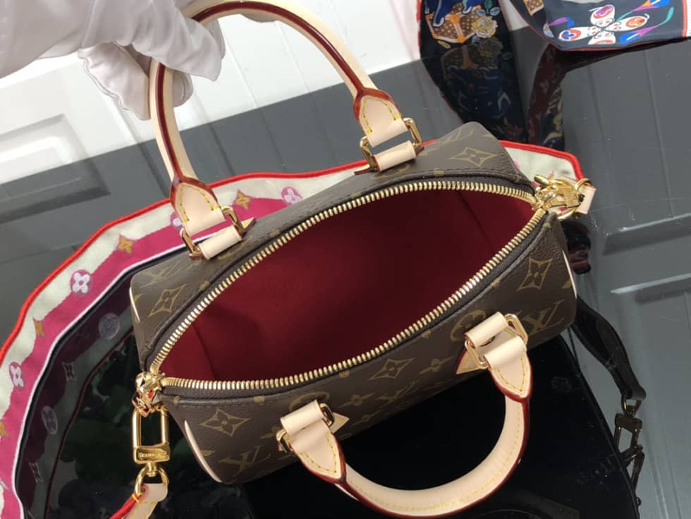 L0vis Vvtt0n Speedy 20 Bandoulière Bag Monogram M45957 Replica Shoulder Bag