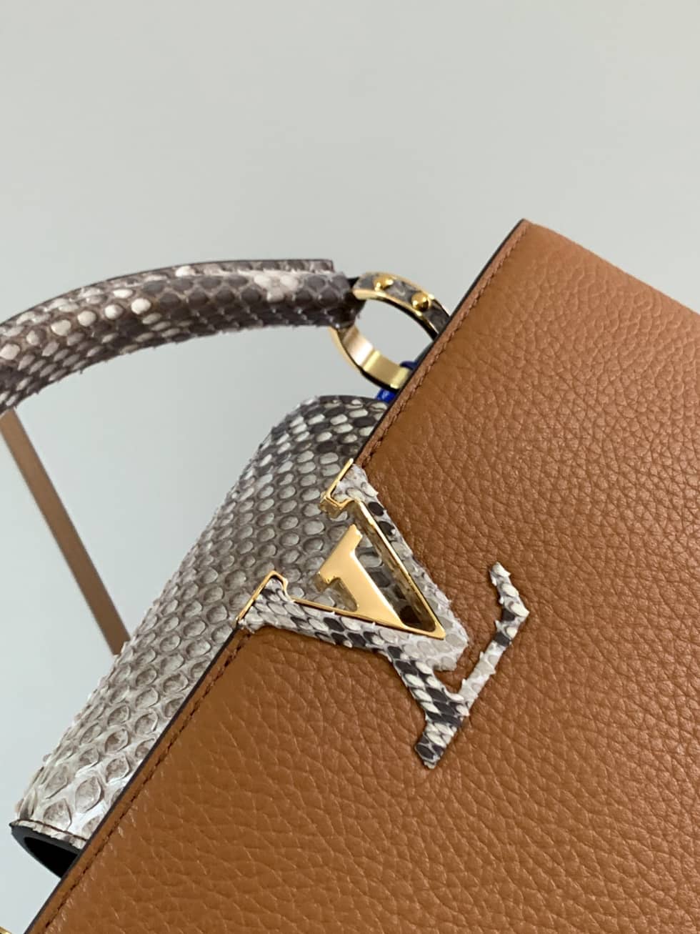 L0vis Vvtt0n Capucines BB N80741 Replica Shoulder Bag