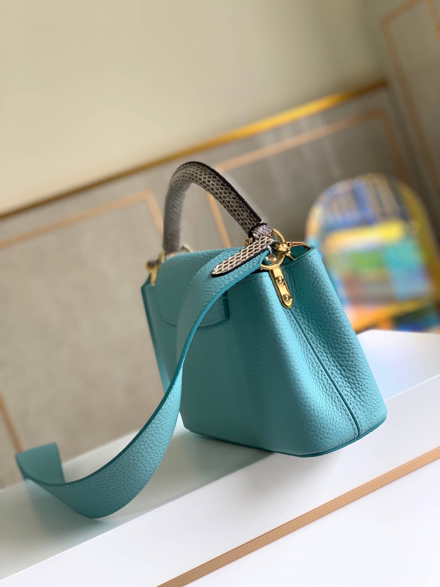 L0vis Vvtt0n Capucines Mini Replica Bag Blue M55921
