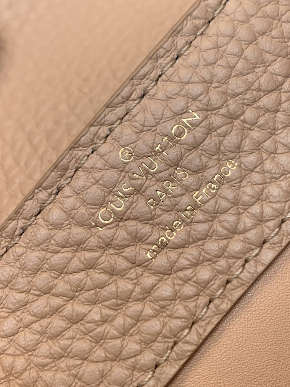L0vis Vvtt0n Capucines Mini Python Skin N95509 Replica Crossbody Bag